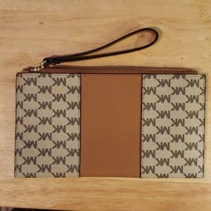 Michael Kors Bags - Zippered clutch Michael Kors Bags - Zippered clutch